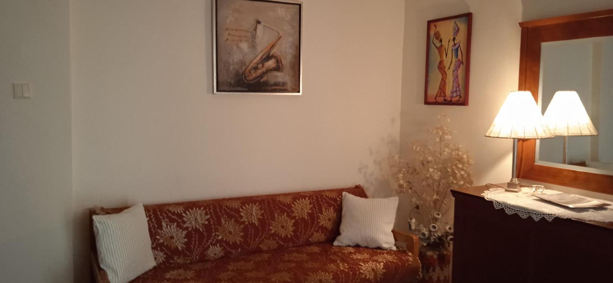 Steve's House & Eldi