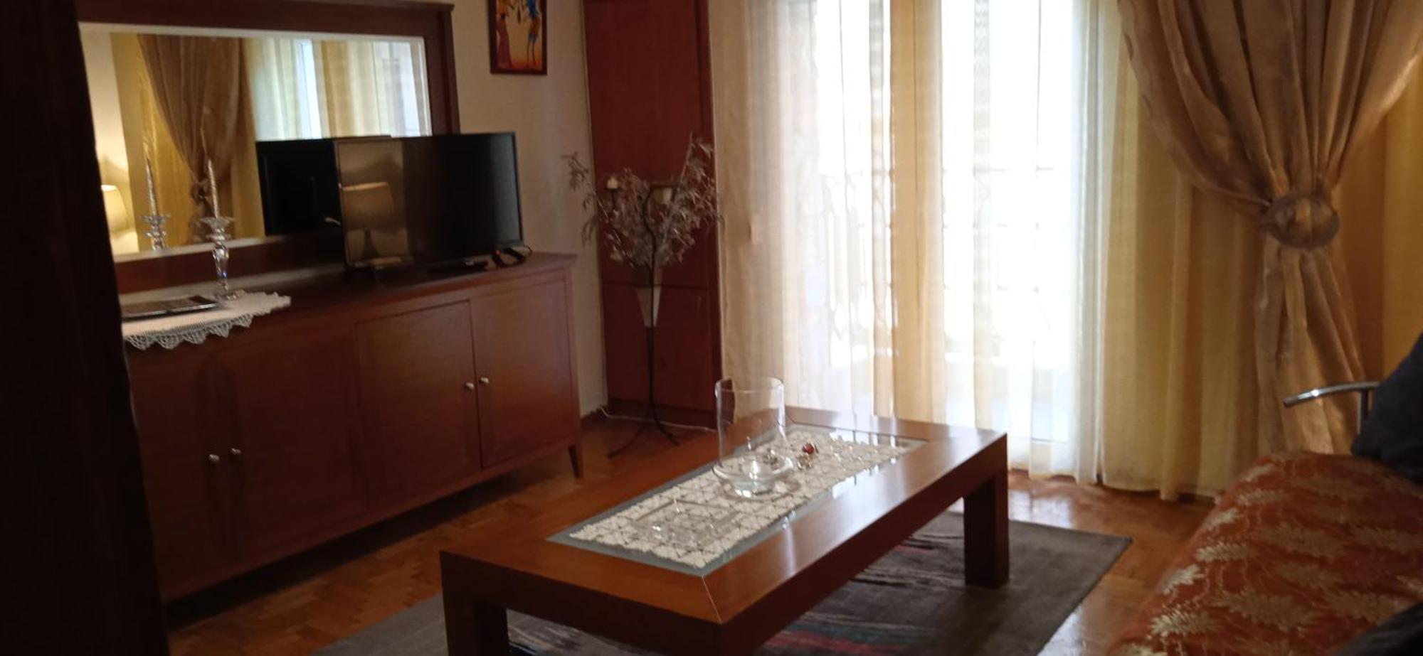 Steve's House & Eldi Apartment *